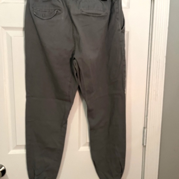 Men's joggers - Picture 2 of 3